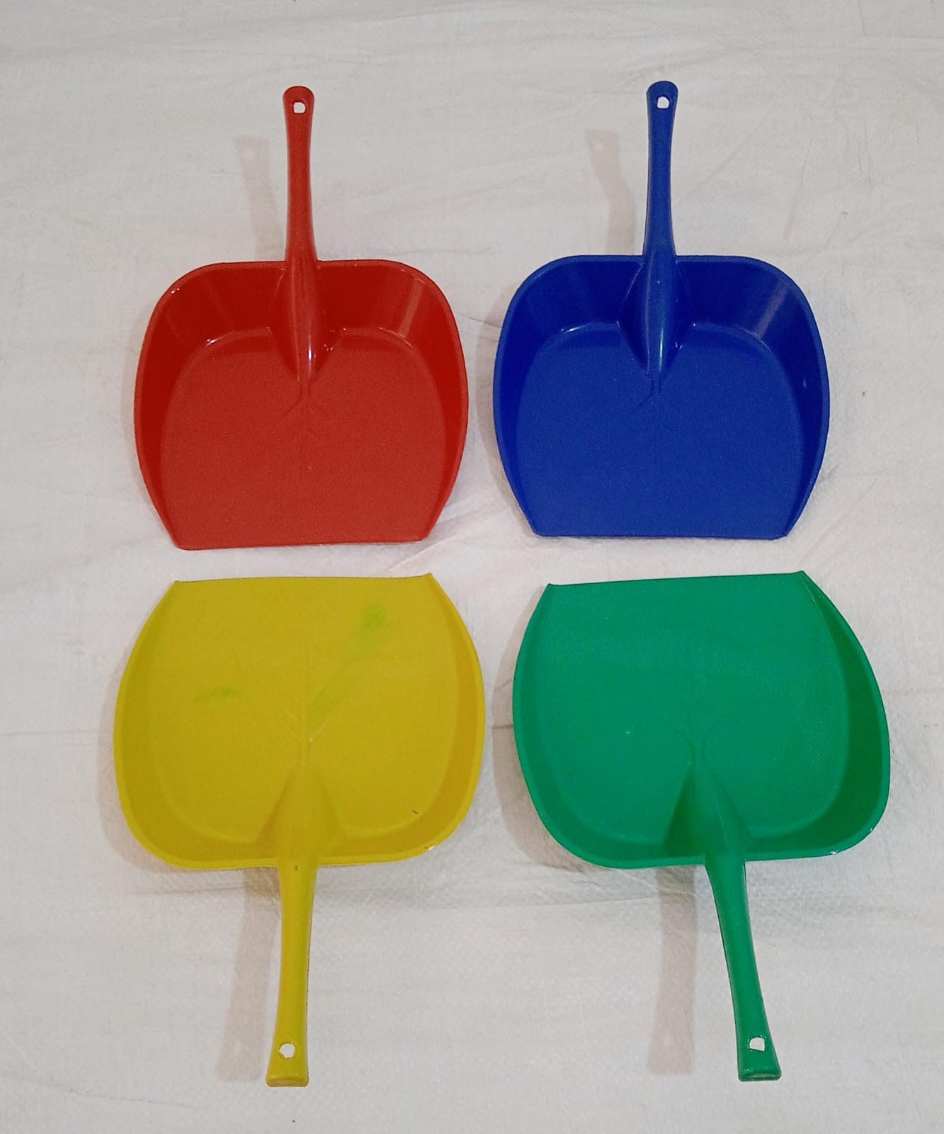Dustpan with Long Handle, Dust Collection Dust Pan Tray for Kitchen, Home, Office, Bathroom Etc, Supdi (1 Pc / Multicolor )
