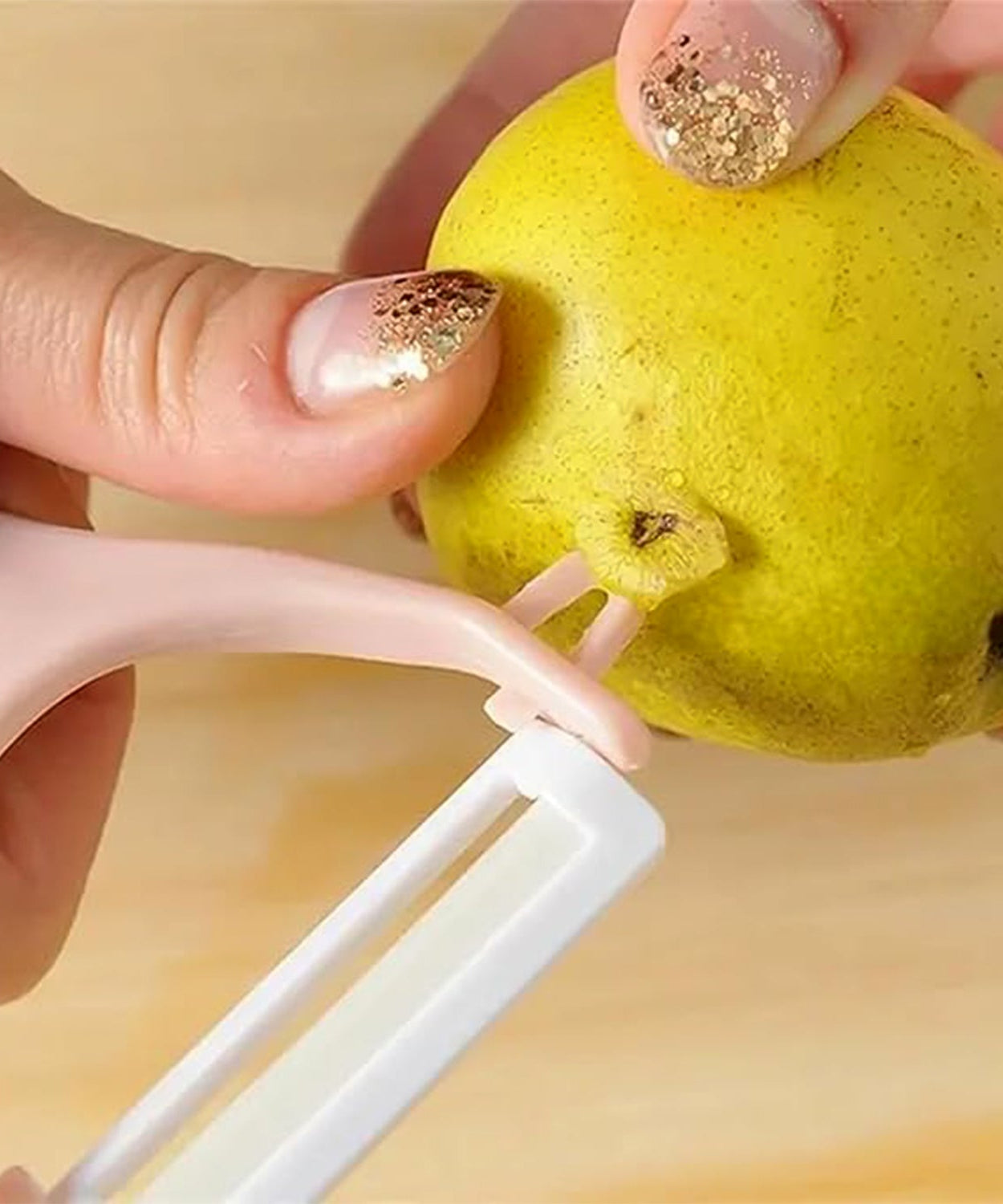 Stainless Steel Blade Peeler Universal Peeler for Professional and Household Kitchen Peeler (1 pc)